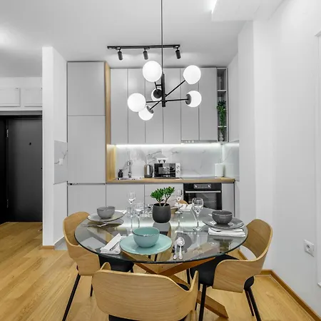 Premier Nova With Free Parking Apartamento Novi Sad
