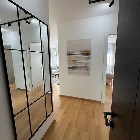 Premier Nova With Free Parking Apartamento