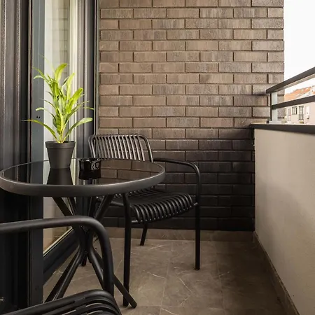 Premier Nova With Free Parking